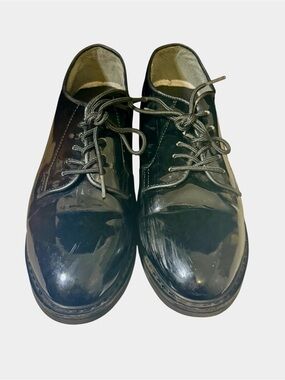 Men’s Patent Leather Lace-Up Shoes in Black Size 10.5